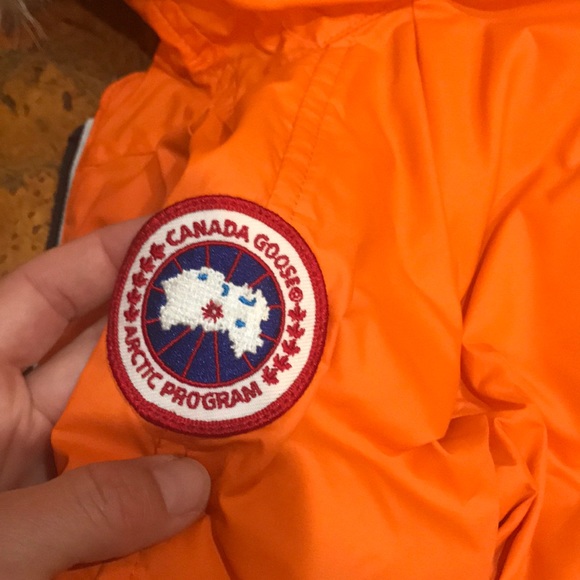 SOLD Cute jacket 6m-12m - Picture 6 of 6